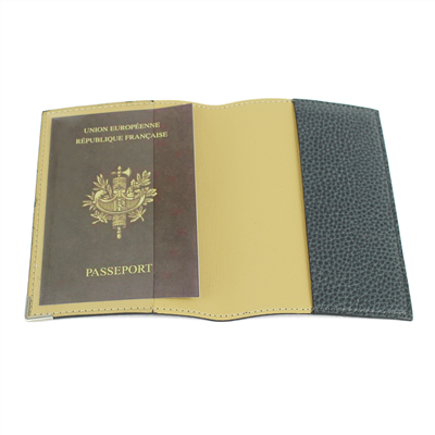Laurige Etui passeport en cuir - Aubergine